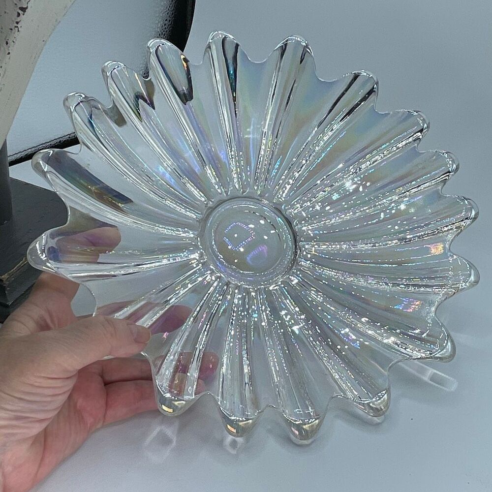 VTG Federal Glass Co. Celestial Starburst bowl Featuring clear carnival glass